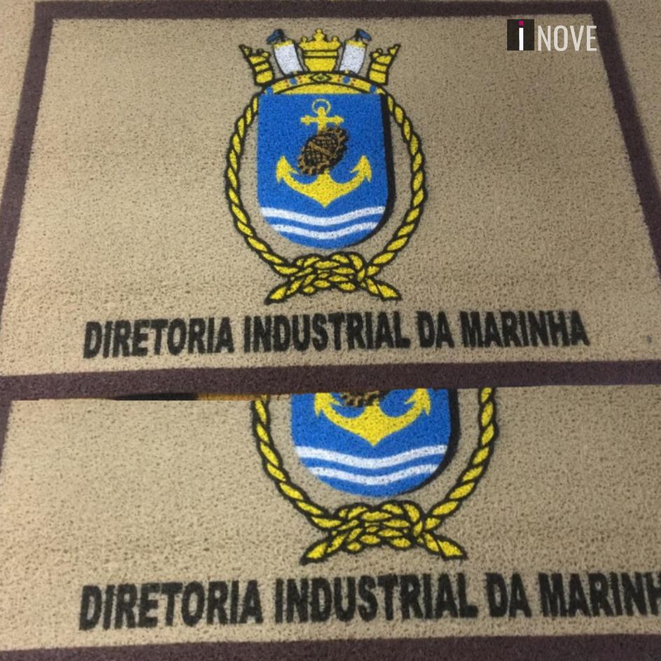 tapete-com-brasão